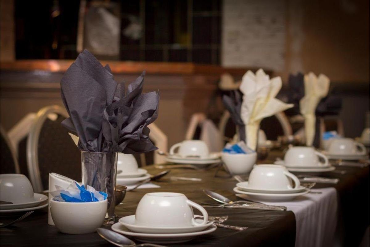 Second dining room at Sandringham Court Hotel